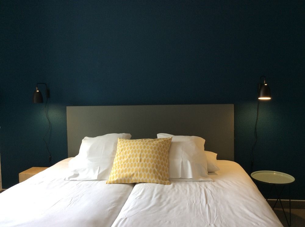 Hotel De France แซ็ง-โปล-เดอ-ลีอง ภายนอก รูปภาพ