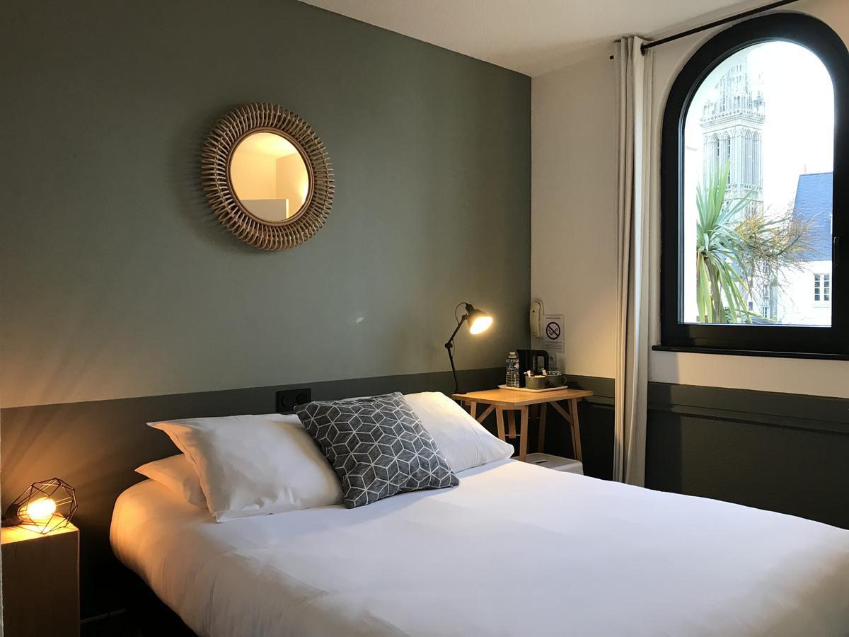Hotel De France แซ็ง-โปล-เดอ-ลีอง ภายนอก รูปภาพ